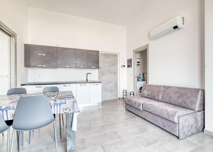 Lanterne Luxury * Borghetto Santo Spirito