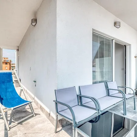 Lanterne Luxury * Borghetto Santo Spirito
